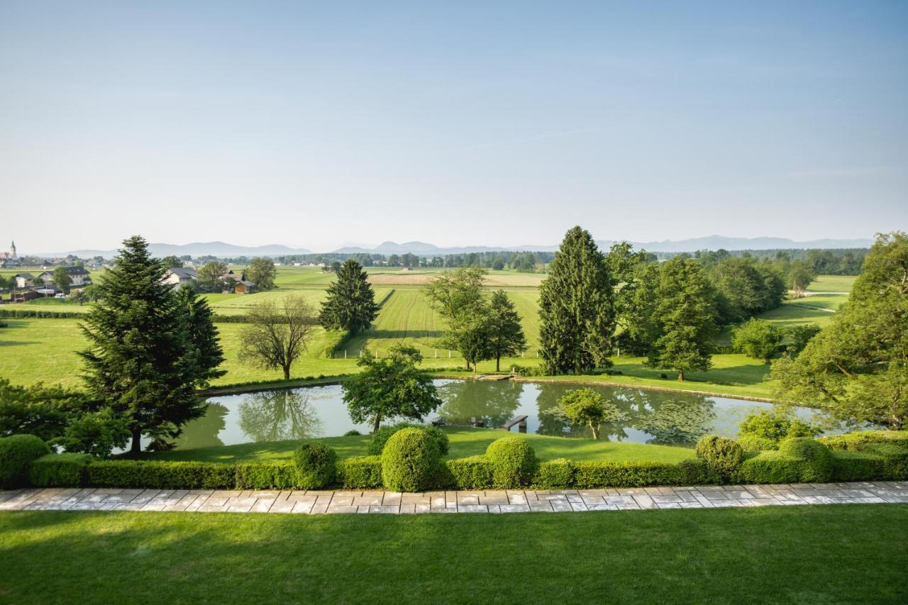Grad Strmol Villa Cerklje na Gorenjskem Luaran gambar